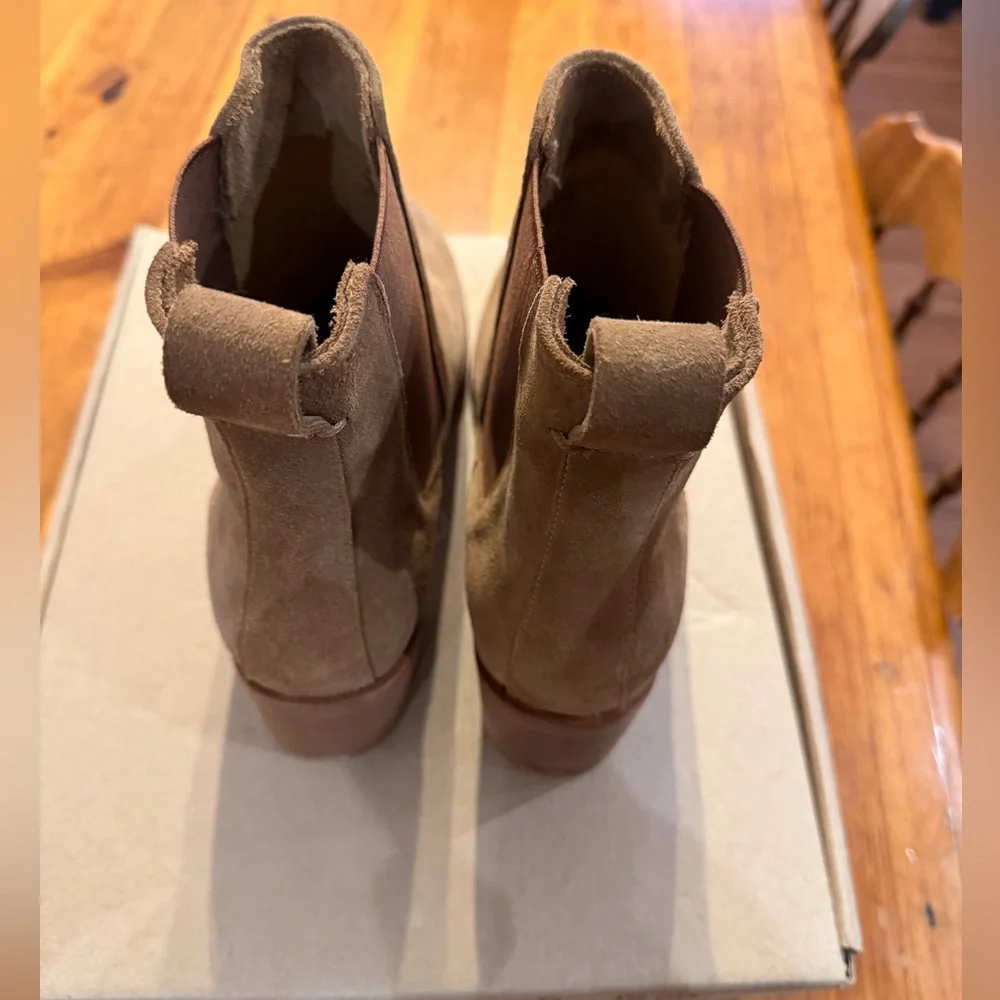Nisolo Chelsea Boots